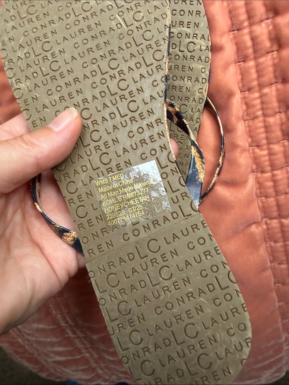 LC Lauren Conrad Leopard Print Flip Flop Sandals in Black and Brown